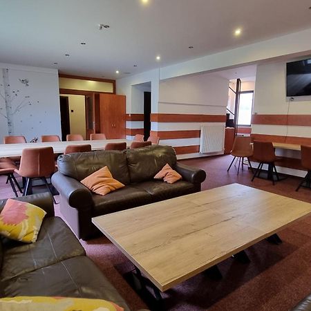 Apartmanovy Dom Slniecko จิอาร์ ภายนอก รูปภาพ