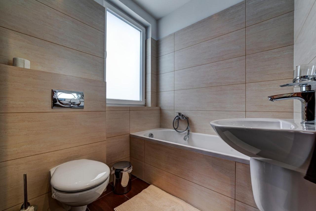 Apartmanovy Dom Slniecko จิอาร์ ภายนอก รูปภาพ